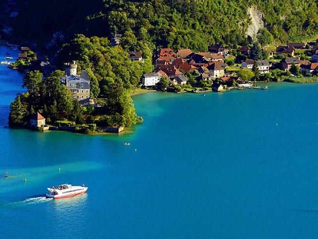 Avrupa'nın en temiz gölü Annecy