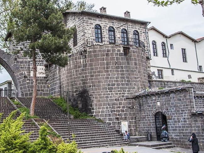 Diyarbakır'ın 850 yıllık görkemli camisi: Hz. Süleyman Camii