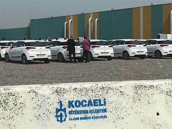 AKP’li başkandan tasarruf harekatı: Kiralık araçları iade etti