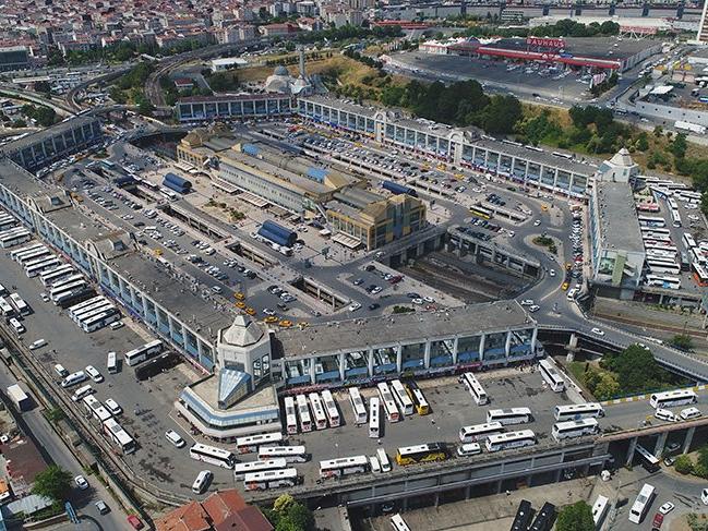 Büyük İstanbul Otogarı'nın otopark işletmesi İSPARK'a devredildi