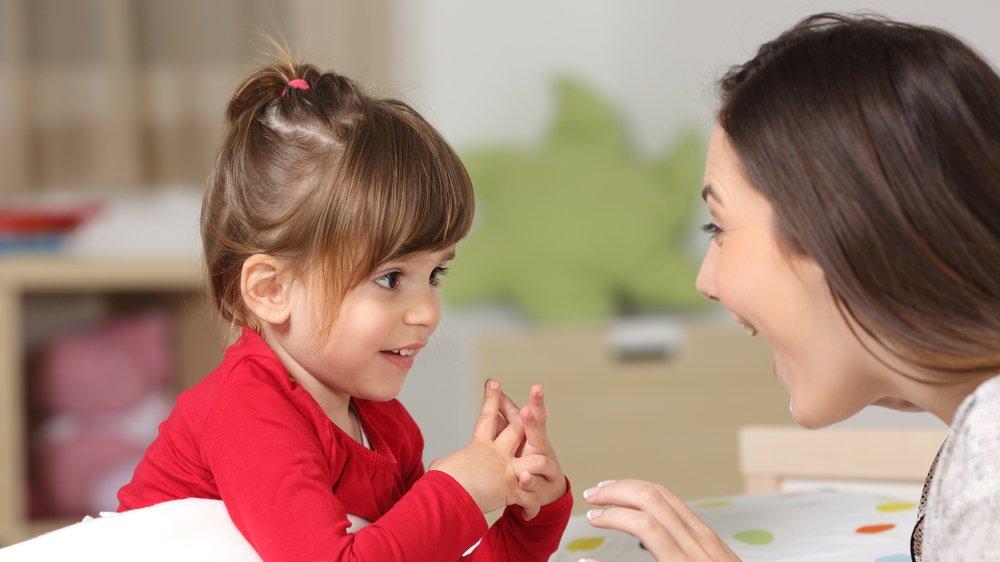 Çocuklarda dil gelişimi için ebeveynler neler yapabilir? 