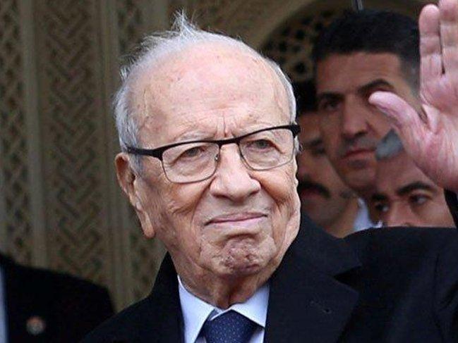 Tunus Cumhurbaşkanı Sibsi için 3 günlük yas ilanı