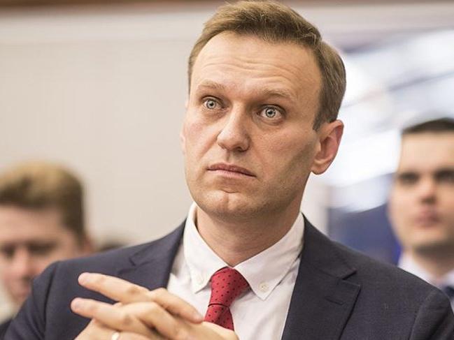 Rusya'da muhalif siyasetçi Navalnıy alerjik reaksiyon tanısıyla hastaneye kaldırıldı