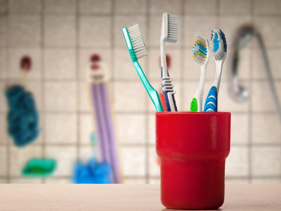 Diş fırçasını nasıl saklamalıyız?