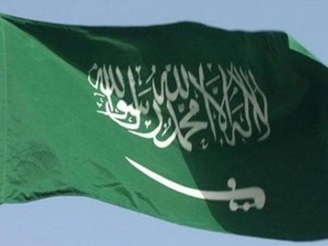 Suudi Arabistan'da bekletilen Türk TIR'ların geçişine izin verildi