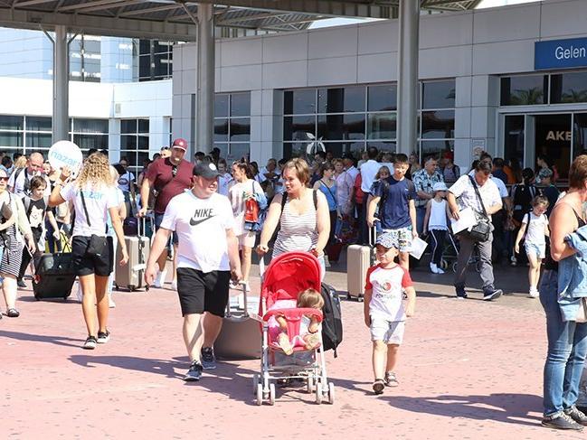 Antalya'ya 193 ülkeden 8 milyon turist geldi