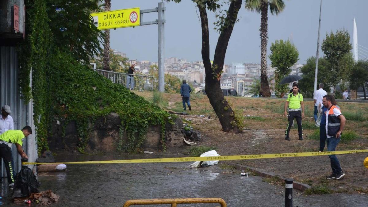 İstanbul sağanağa teslim: Unkapanı'nda ceset bulundu