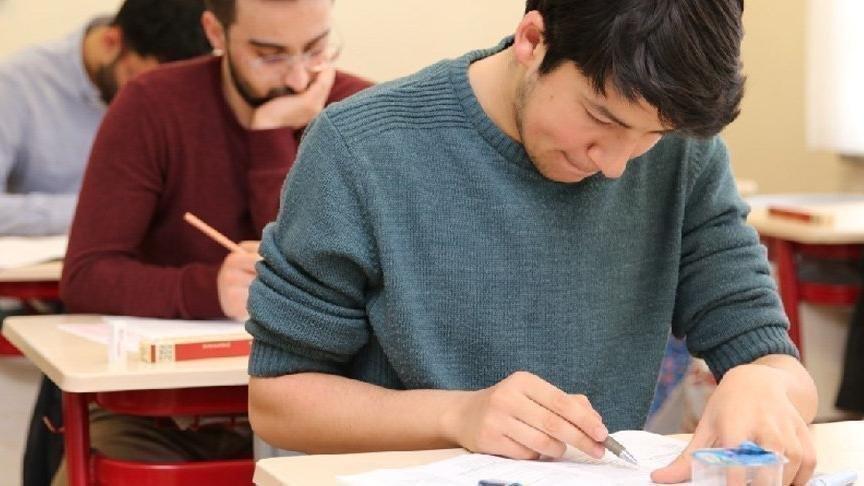 AÃ§Ä±k lise kayÄ±t ve kayÄ±t yenileme iÅlemleri baÅladÄ±! AÃL kaÃ§ dÃ¶nem sÃ¼rÃ¼yor?