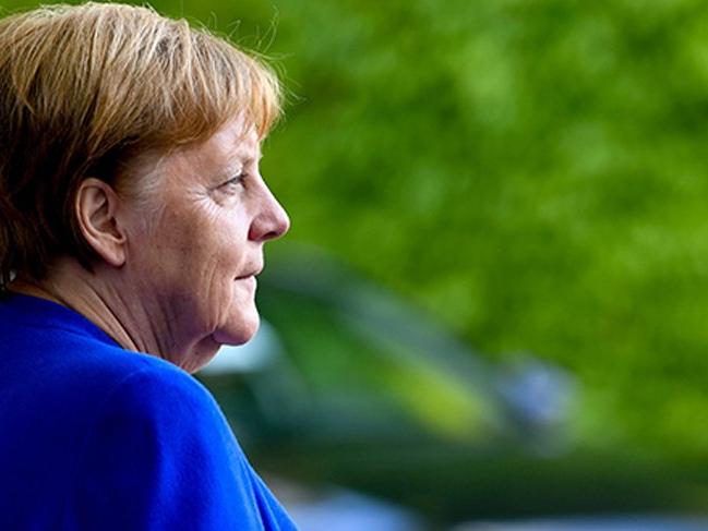 Merkel'den net mesaj: 'Brexit yeniden müzakere edilmeyecek'