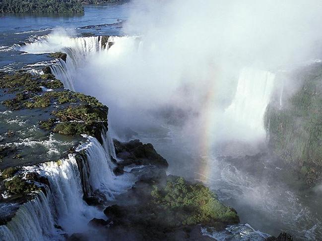 Dünyanın en büyüğü: Iguazu Şelaleleri