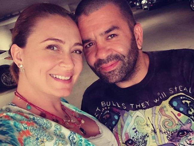 Ceyda Düvenci eşi Bülent Şakrak'ın doğum gününü kutladı