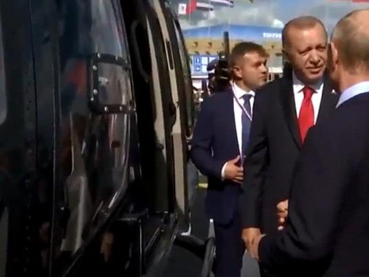 Putin'den Erdoğan'a: Bunu alırsanız, arabayı hediye ederim