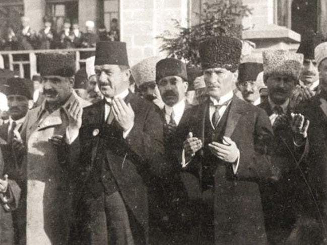 Atatürk'ü yok sayan Diyanet'e ders olsun
