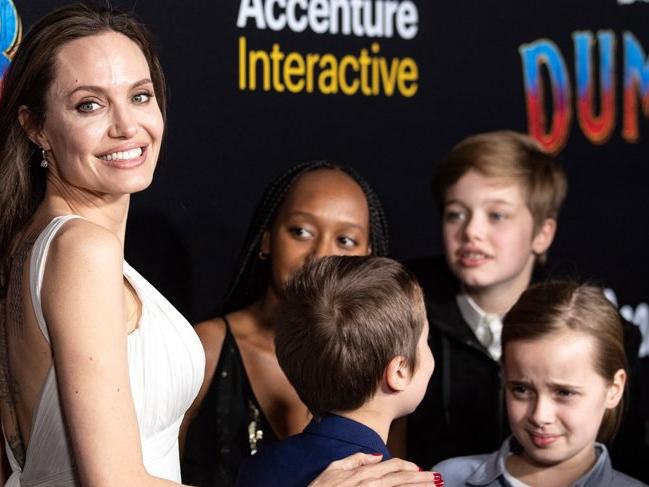 Angelina Jolie YouTube kanalı açtı