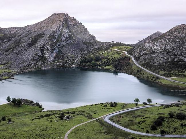 İspanya'nın yüz yıllık milli parkı Picos de Europa
