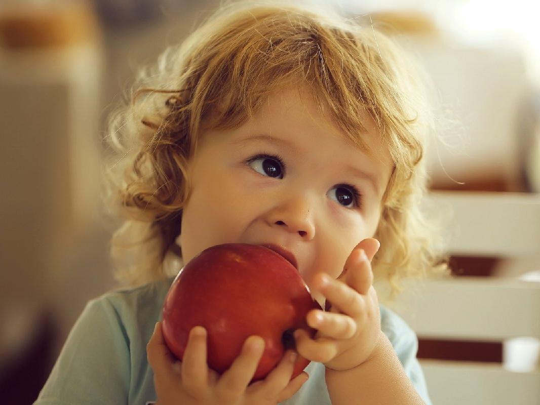 Çocuklara nasıl meyve yedirilir? Çocuklara meyve sevdirme yöntemleri
