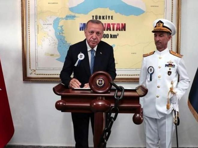 Erdoğan'ın fotoğrafına Yunan Dışişleri Bakanı'ndan tepki geldi
