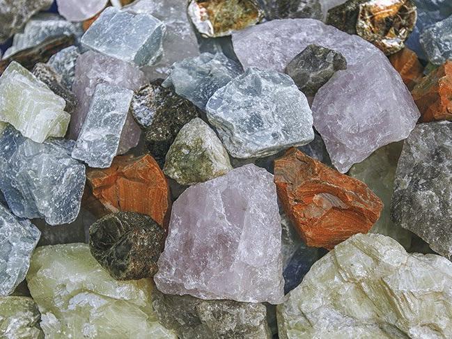 Kamerun'da 300 yeni mineral keşfedildi