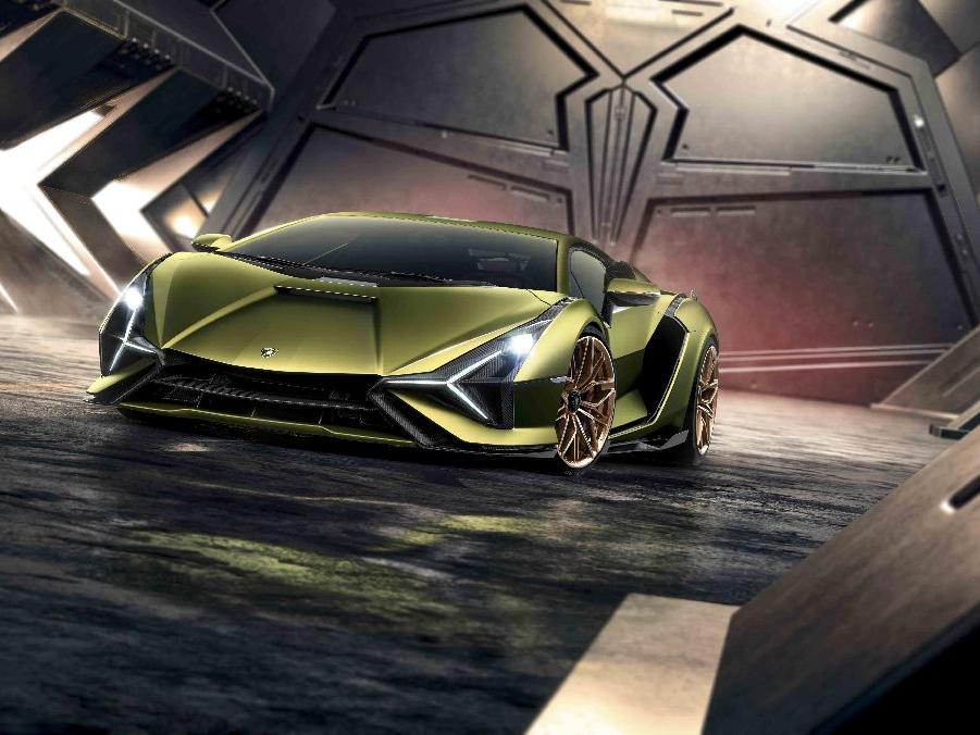 Lamborghini'nin ilk elektrikli otomobili!
