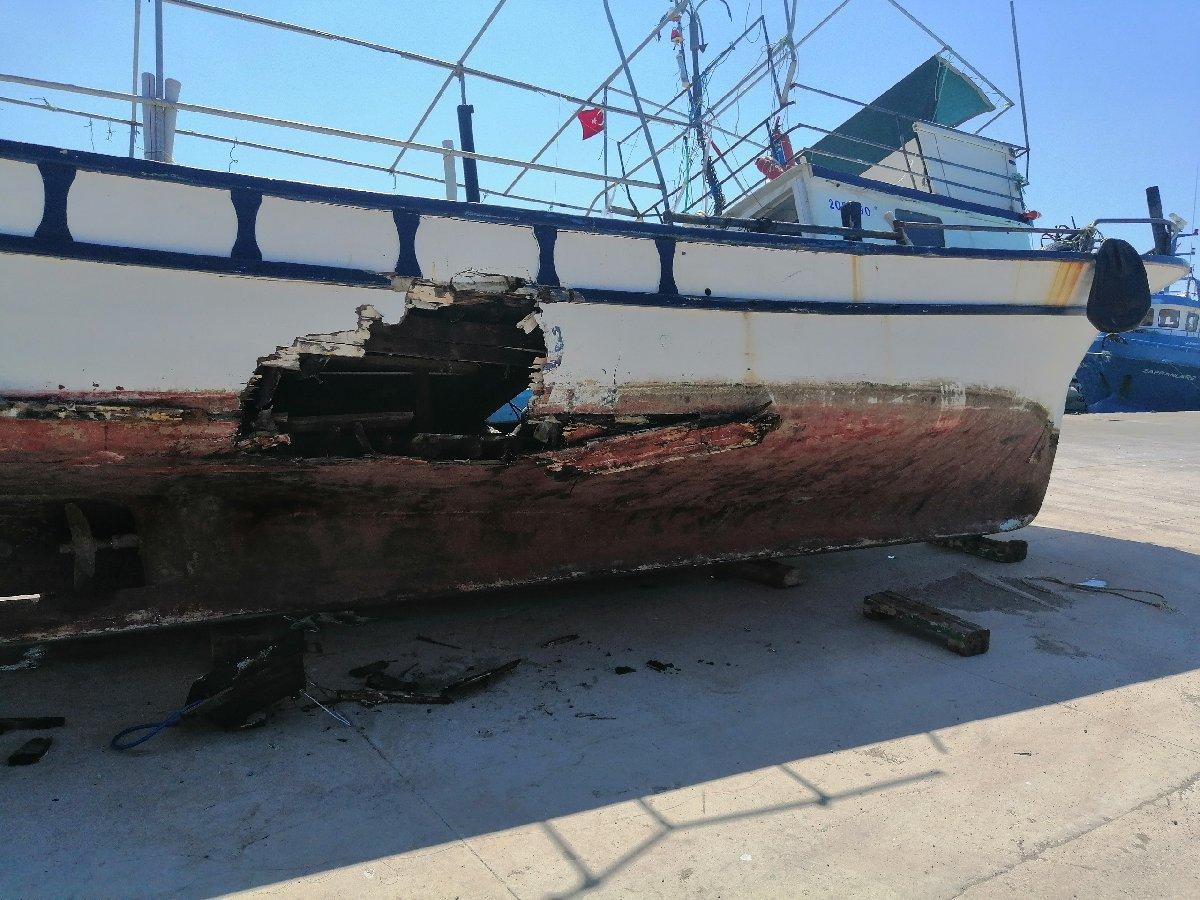 İki tekne çarpıştı 10 kişi ölümden döndü