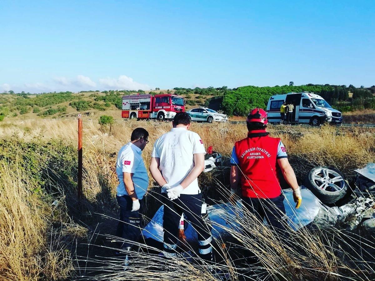 Balıkesir'de trafik kazası: 1 ölü 3 yaralı
