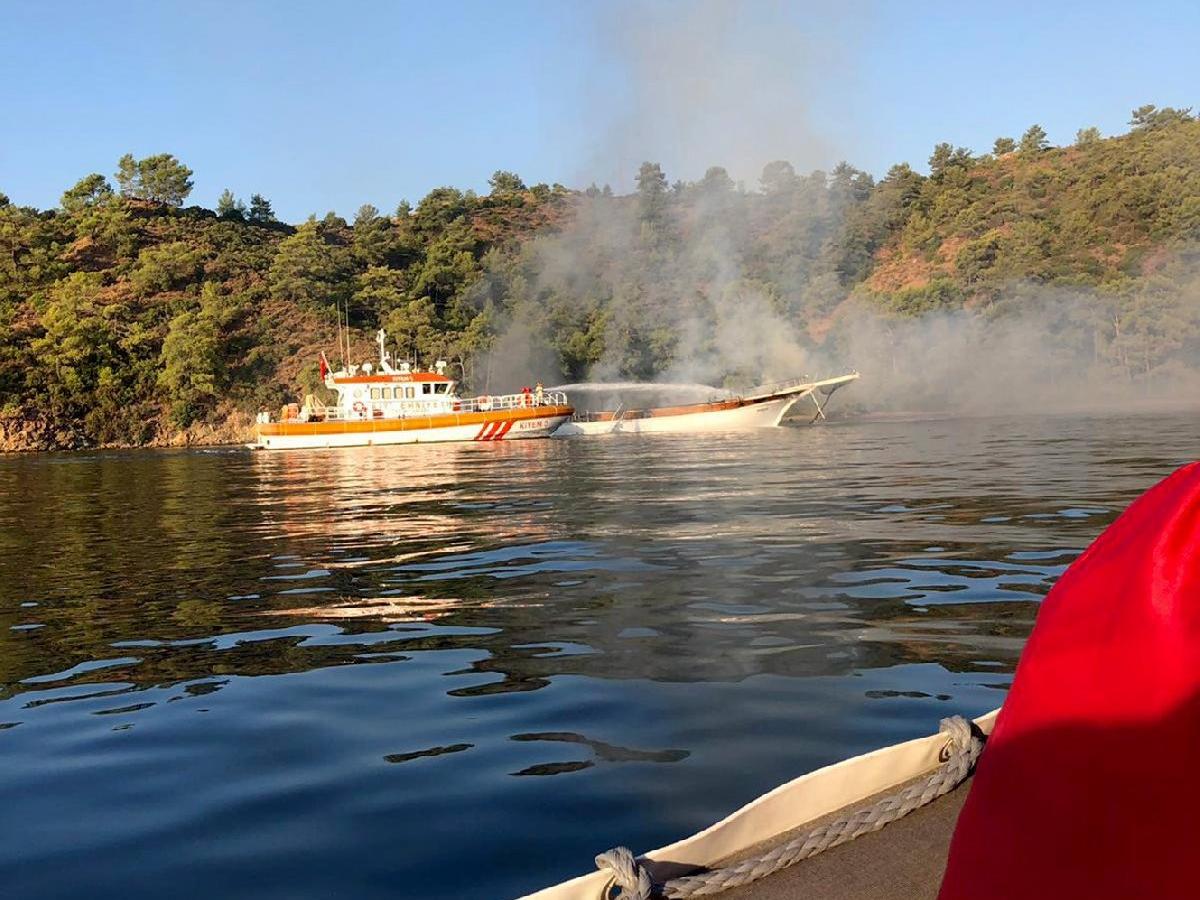 Fethiye'de gulet teknede yangın: 1 ölü, 4 yaralı