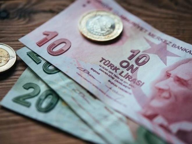 Türkiye'nin yüzde 70'i borç ödüyor