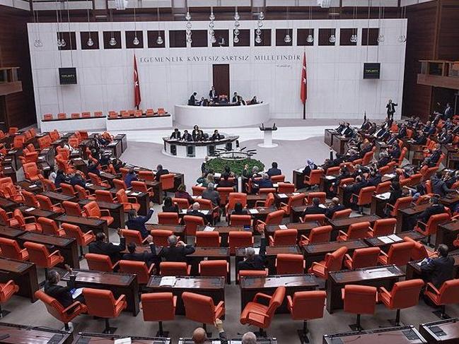 AKP yargı paketi taslağını MHP'ye götürdü