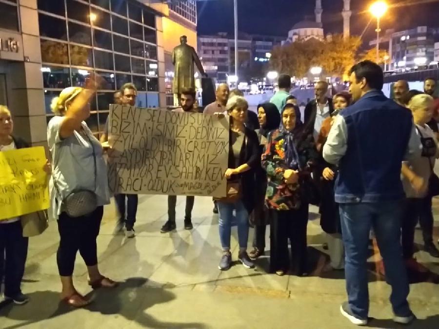 AKP’li belediye önünde her akşam kentsel dönüşüm eylemi olacak