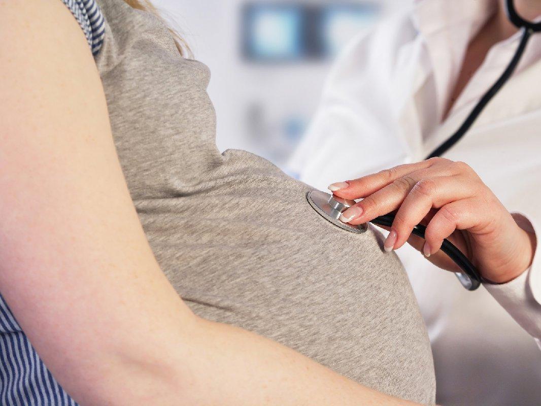 Hamilelikte eğilmek bebeğe zarar verir mi?