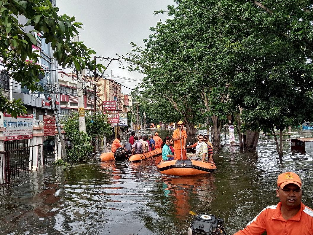 Hindistan'da son 25 yılın en şiddetli yağışları! Ölü sayısı 1673'e yükseldi