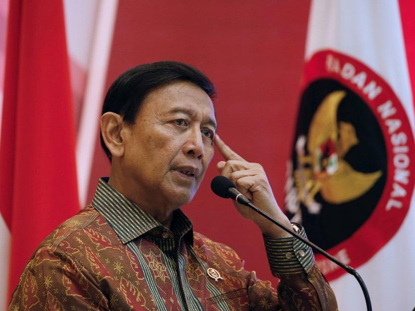 Endonezya Güvenlik Bakanı saldırıya uğradı