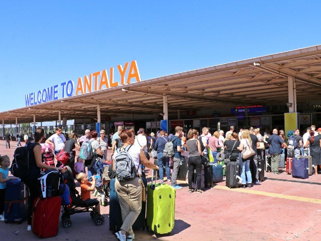 Avrupa'da yolcu sayısını en fazla artıran alan Antalya Havalimanı