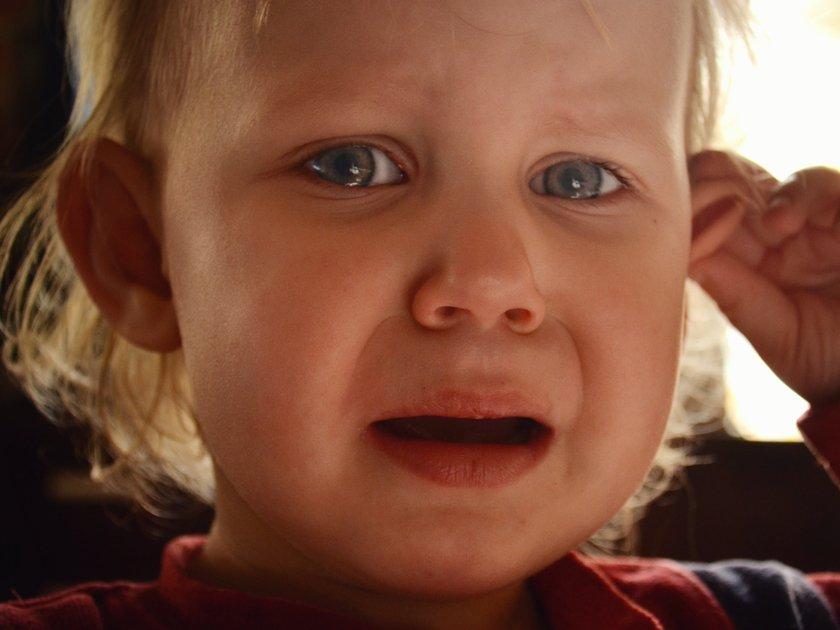 Çocuklarda orta kulak iltihabı belirtileri ve tedavisi