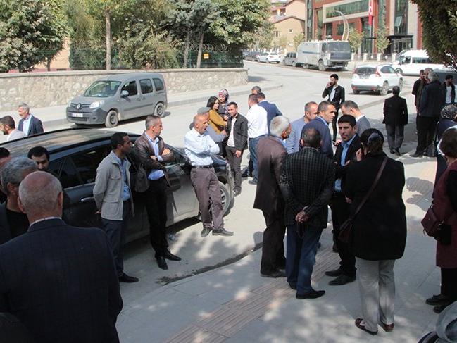 HDP'li Hakkari Belediye Başkanı Karaman tutuklandı