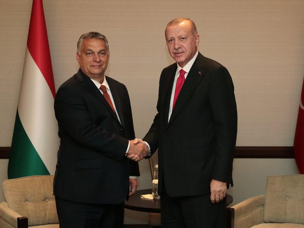 Cumhurbaşkanı Erdoğan'ın mülteci açıklamasına Macaristan'dan yanıt