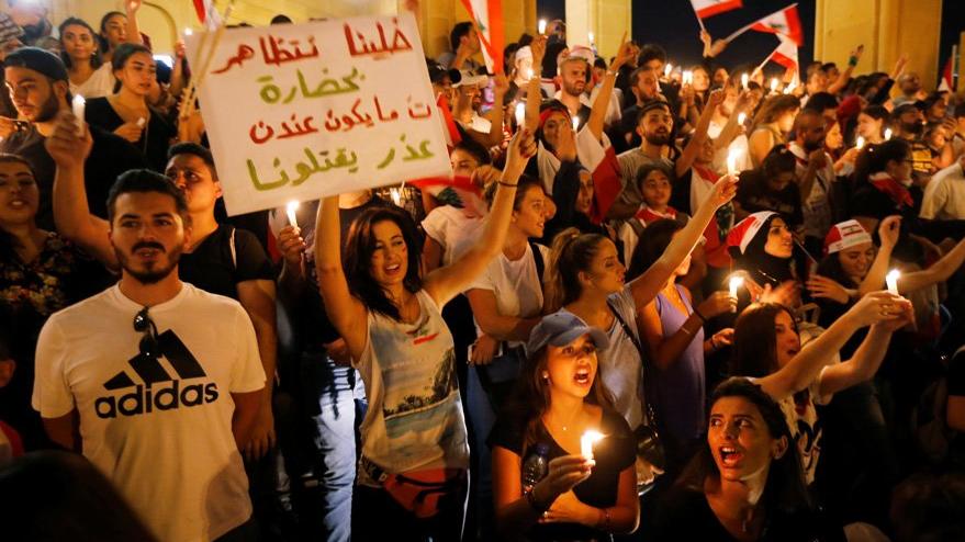 Lübnan'da hükümetten geri adım: Whatsapp'a vergi yok