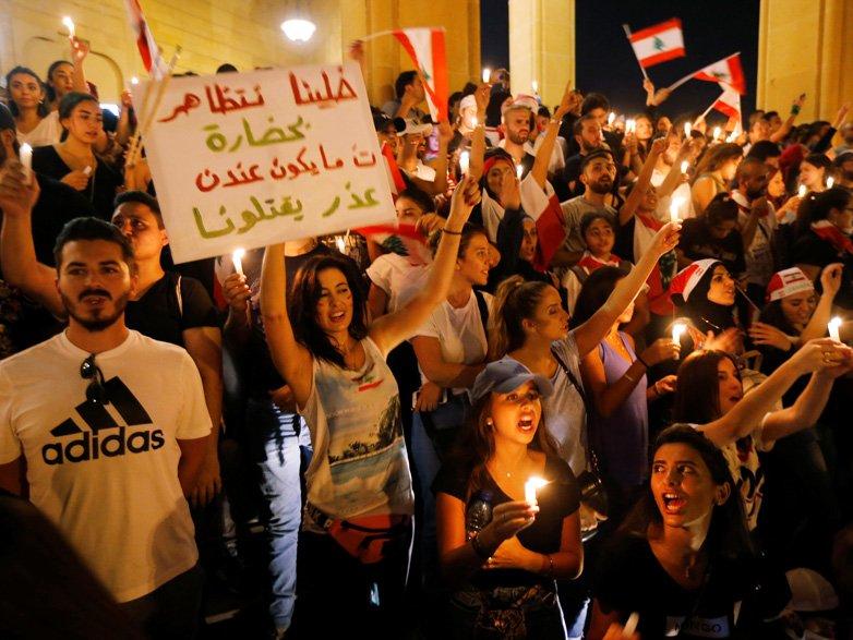 Lübnan'da hükümetten geri adım: Whatsapp'a vergi yok