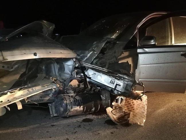 Otomobil ile minibüs çarpıştı: 2 ölü, 11 yaralı