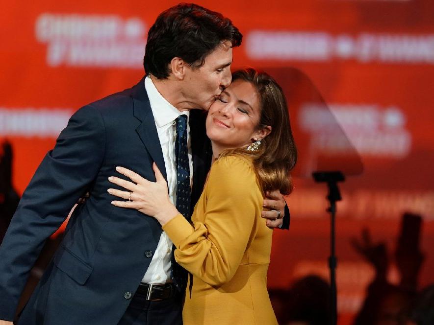 Kanada'da Trudeau hem kazandı hem kaybetti