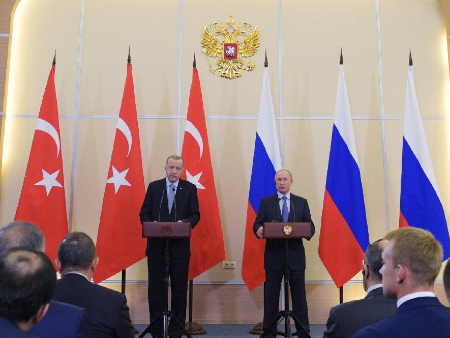 Putin'den dikkat çeken sözler: Türkler ve Suriyeliler...