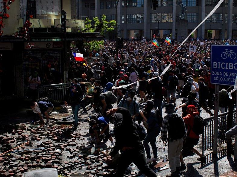 Şili'de zam protestolarında ölü sayısı artıyor
