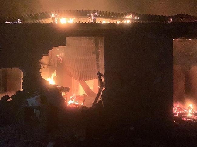 Giresun'da yıldırım düşen ev yandı: 2 ölü