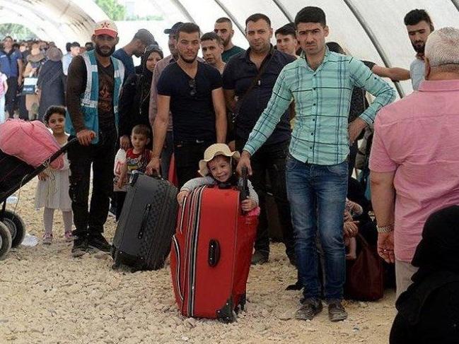 Çavuşoğlu: Suriyeliler geri dönmeye başladı