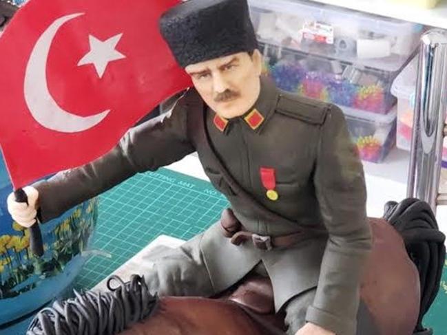 Cumhuriyetin 96. yaşı şerefine: Atatürk Pastası