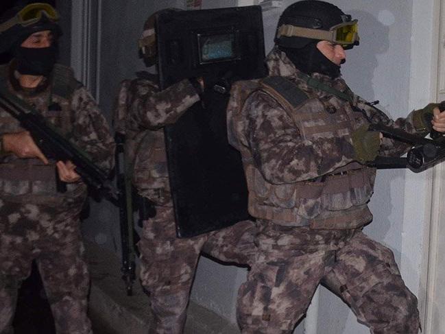 İstanbul'u kana bulayacaklardı... IŞİD'li teröristler yakalandı...