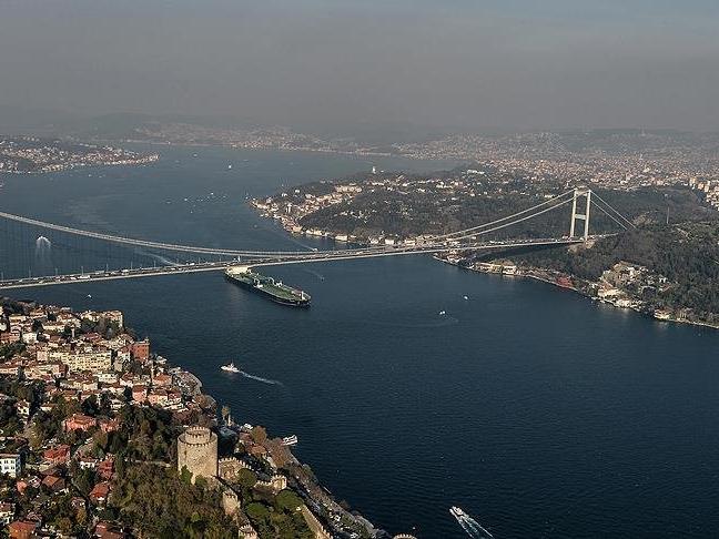 CHP'den İstanbul Boğazı'ndaki yetki tırpanına tepki
