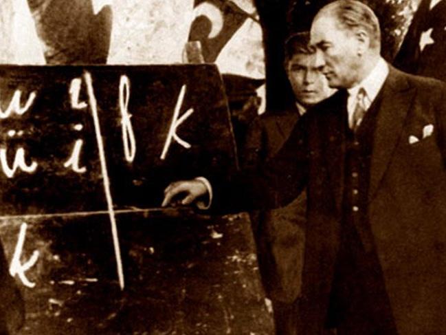 AKP’li Atalay'dan Atatürk'e hakaret