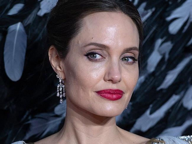 Angelina Jolie'nin film setinde bomba paniği