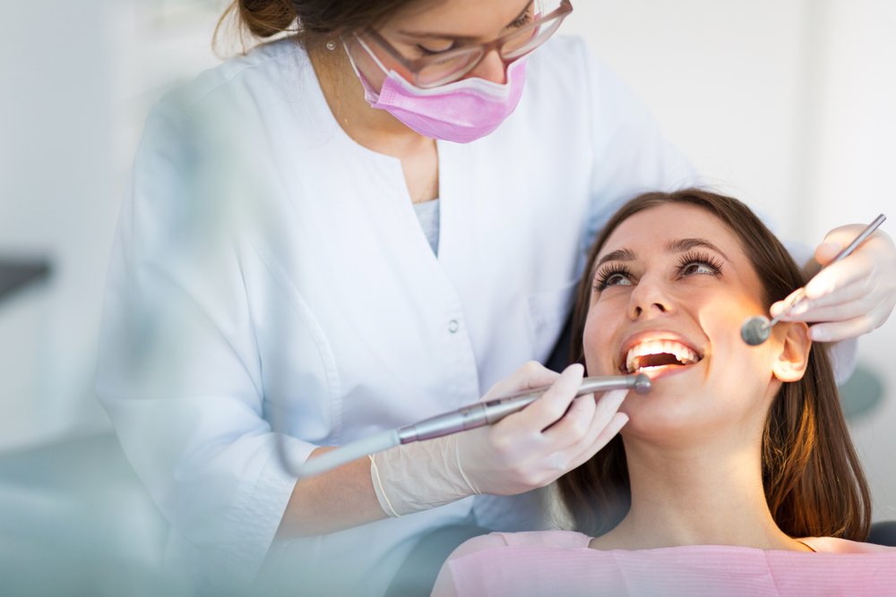 Erken diş çürümesinin nedenleri nelerdir? Diş çürüğünü önlemek için neler yapılabilir?